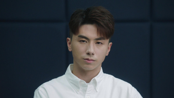 刑偵12｜蔥頭丘梓謙首演變態奸角獲讚眼神超有戲 睇《寒戰》向梁家輝偷師惡補演技