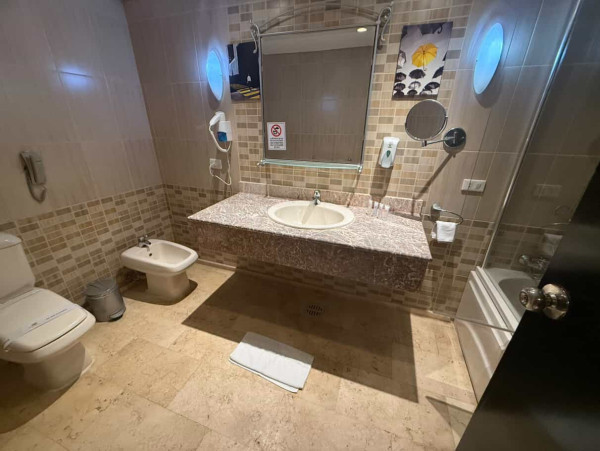 港人報萬八蚊埃及團中伏力數3大罪狀！ 特種兵行程/酒店貨不對辦/40度旅遊車壞冷氣 