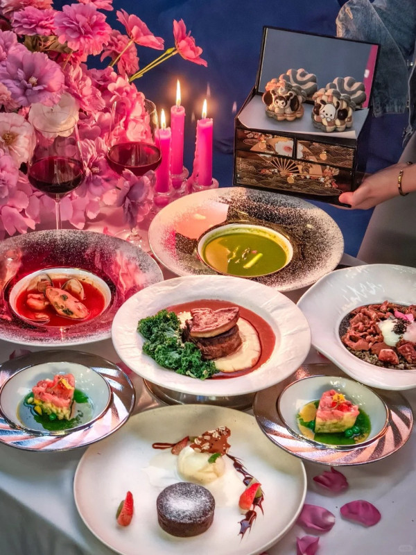 RIZRIZ(圖片來源:小紅書@PA MALL平安金融中心) RIZRIZ(圖片來源:小紅書@PA MALL平安金融中心)