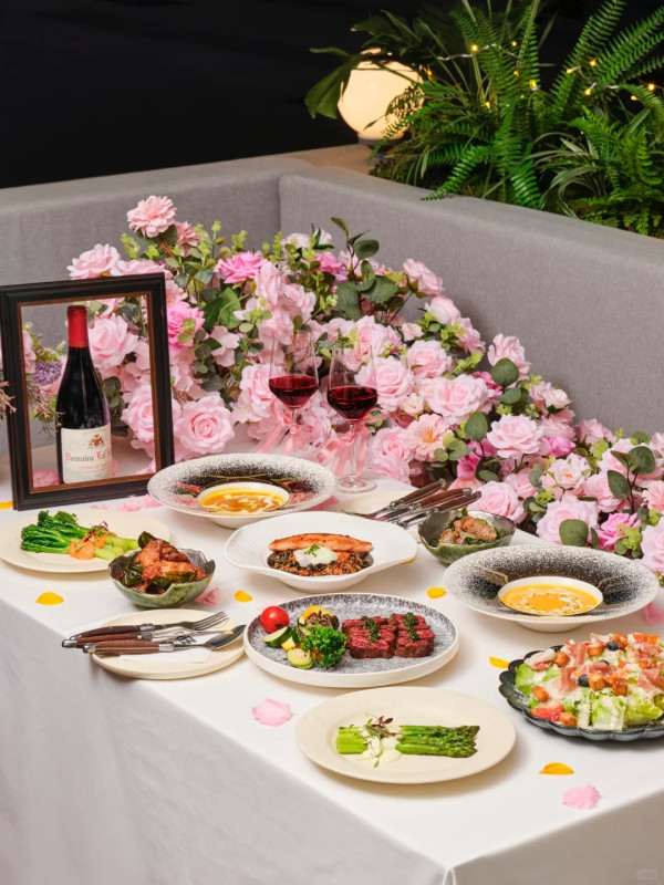 RIZRIZ(圖片來源:小紅書@PA MALL平安金融中心) RIZRIZ(圖片來源:小紅書@PA MALL平安金融中心)