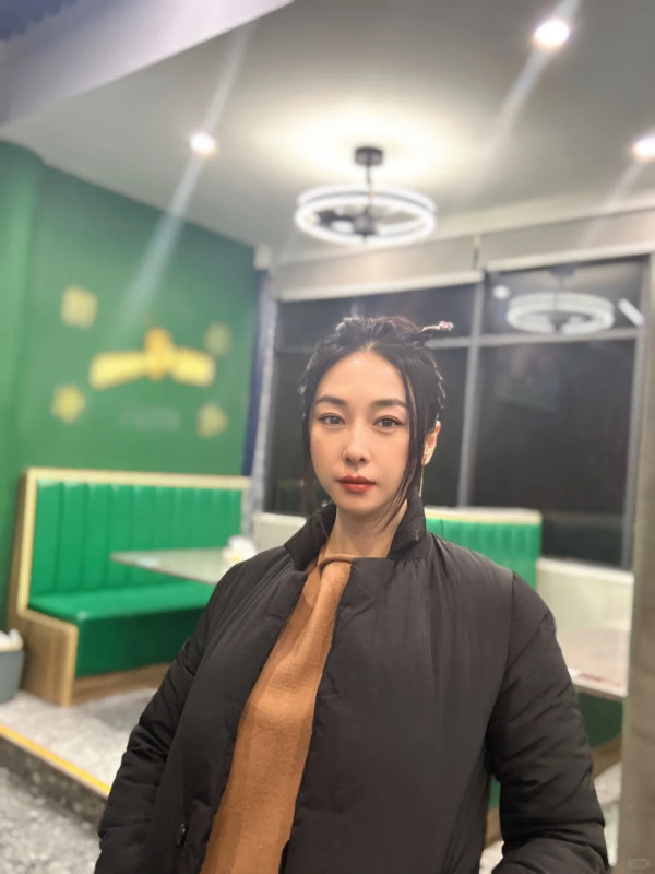 JJ賈曉晨激動落淚首談為愛淡出娛圈！驚爆後悔巔峰期閃嫁樊少皇生BB？