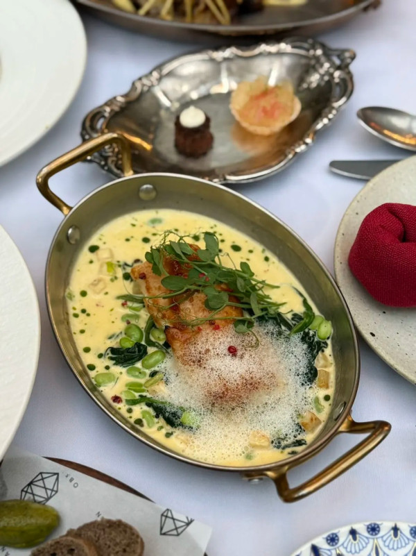 OBSIDIAN(圖片來源:小紅書@THE OBSIDIAN) OBSIDIAN(圖片來源:小紅書@THE OBSIDIAN)