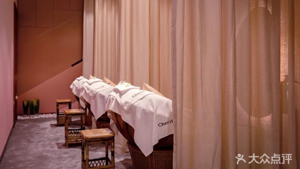 HAIR FUSION健康養護養髮館(圖片來源:大眾點評) HAIR FUSION健康養護養髮館(圖片來源:大眾點評)