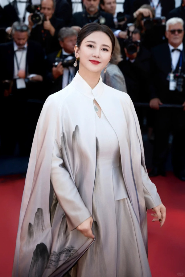 57歲翁虹試鏡片瘋傳曝光真面目！面部狀態震撼網民被質疑假素顏扮冇化妝