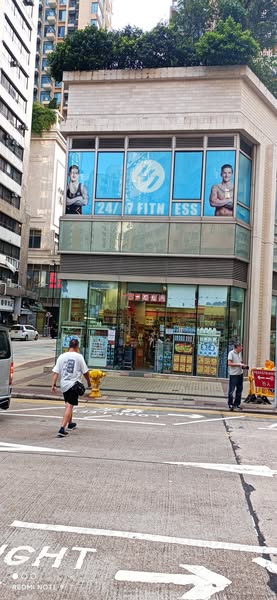 大角咀759阿信屋結業 各分店推一連5日限時優惠/指定貨品買1送1