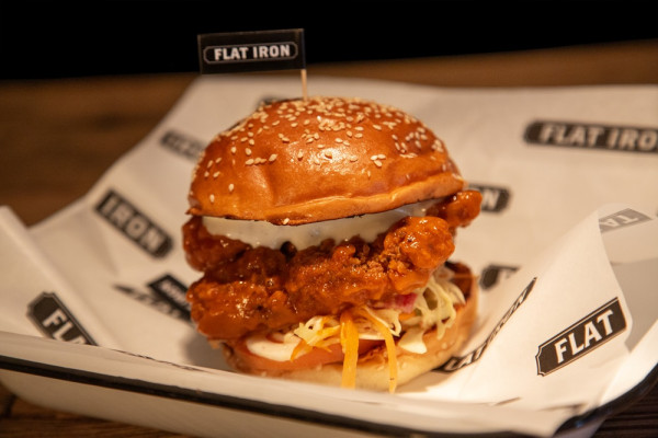 超人氣Flat Iron Burger登陸尖沙咀 安格斯牛肉漢堡／蛋撻奶昔／送$25現金券