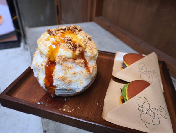 北角美食｜新開日式刨冰＋銅鑼燒店「氷燒」日本西尾抹茶/蜂蜜豆腐/黑芝麻紅豆