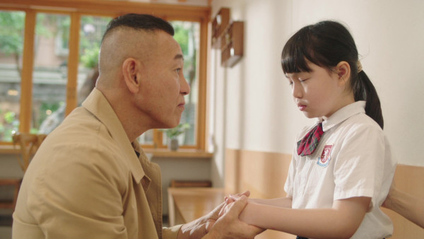 刑偵12｜陳自瑤囡囡原來係《九龍城寨》「魚蛋妹」 劇組一個原因睇中呢位10歲童星