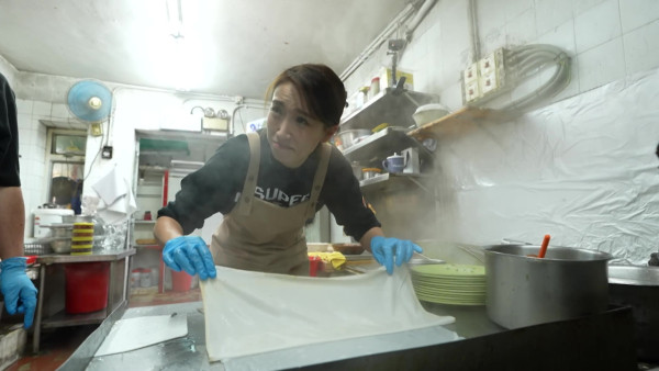 姚子羚學做點心慘遭連番狠批 眼泛淚光直認挫敗：唔知自己做乜咁