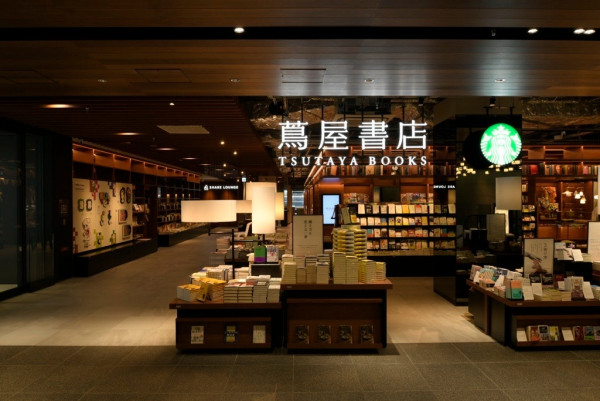 TSUTAYA BOOKS(圖片來源:Facebook@蔦屋書店 福岡天神 ) TSUTAYA BOOKS(圖片來源:Facebook@蔦屋書店 福岡天神 )