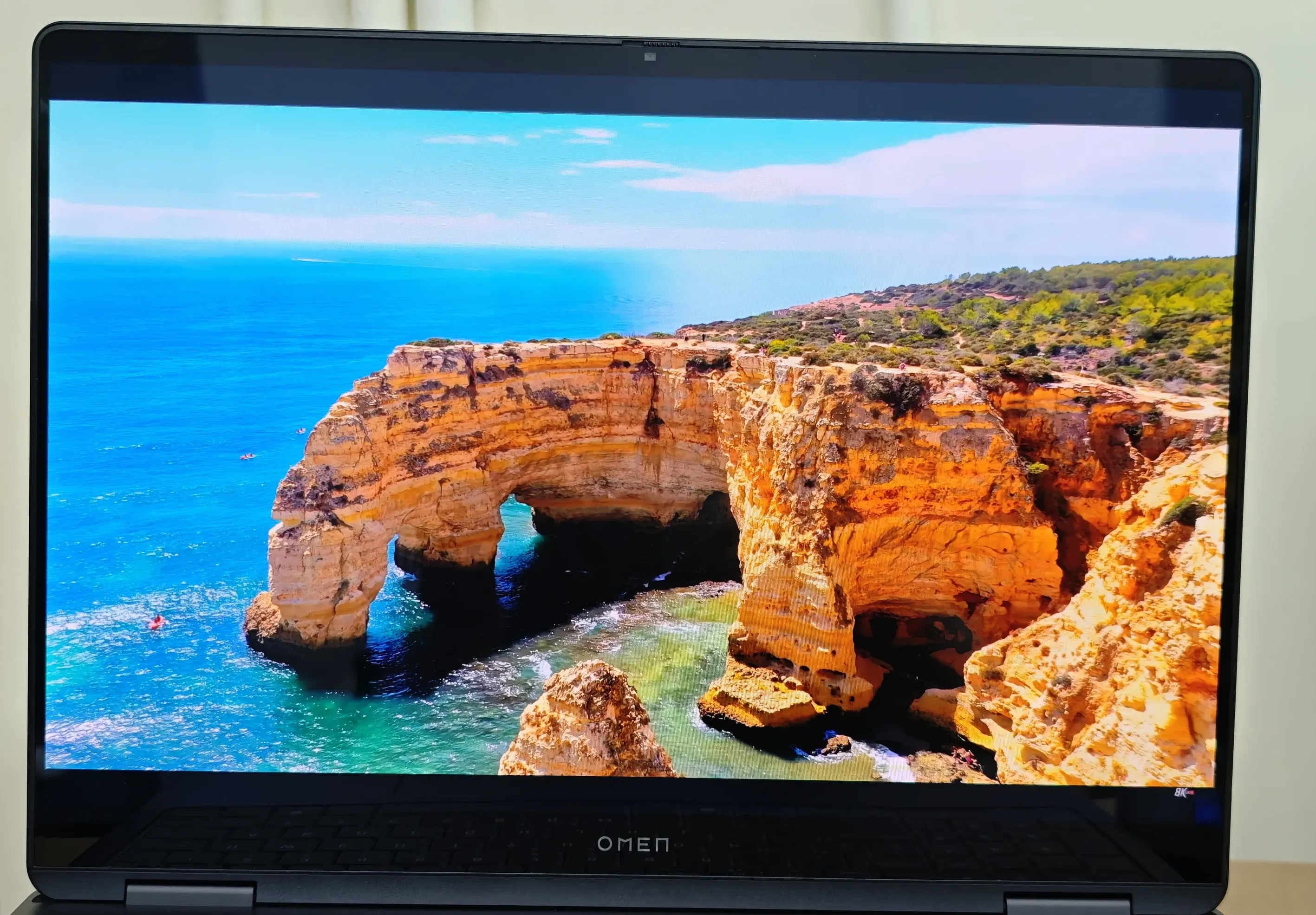 HP OMEN MAX 16 評測！內置 RTX 5090 流動版，電競旗艦全面解構！