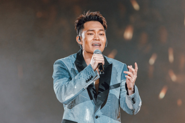 林峯紅館演唱會2025｜第二場嘉賓劉俊謙張文傑胡子彤 城寨三子跳椅子舞擺動下半身