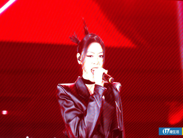 林俊傑演唱會香港站2025｜JJ啟德開騷精華重溫！神秘女嘉賓身份大有來頭！MC現身獻唱《記憶棉》