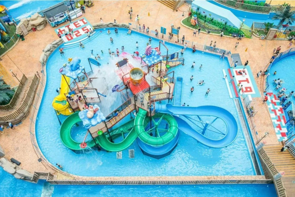 廣州融創水世界(圖片來源:小紅書@廣州融創文旅城) 廣州融創水世界(圖片來源:小紅書@廣州融創文旅城)