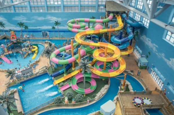 廣州融創水世界(圖片來源:小紅書@廣州融創文旅城) 廣州融創水世界(圖片來源:小紅書@廣州融創文旅城)