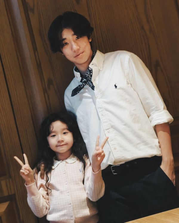 謝安琪爆喊送別大仔澳洲留學！畫面極洋蔥！張繼聰撰千字文流露父愛惹共鳴