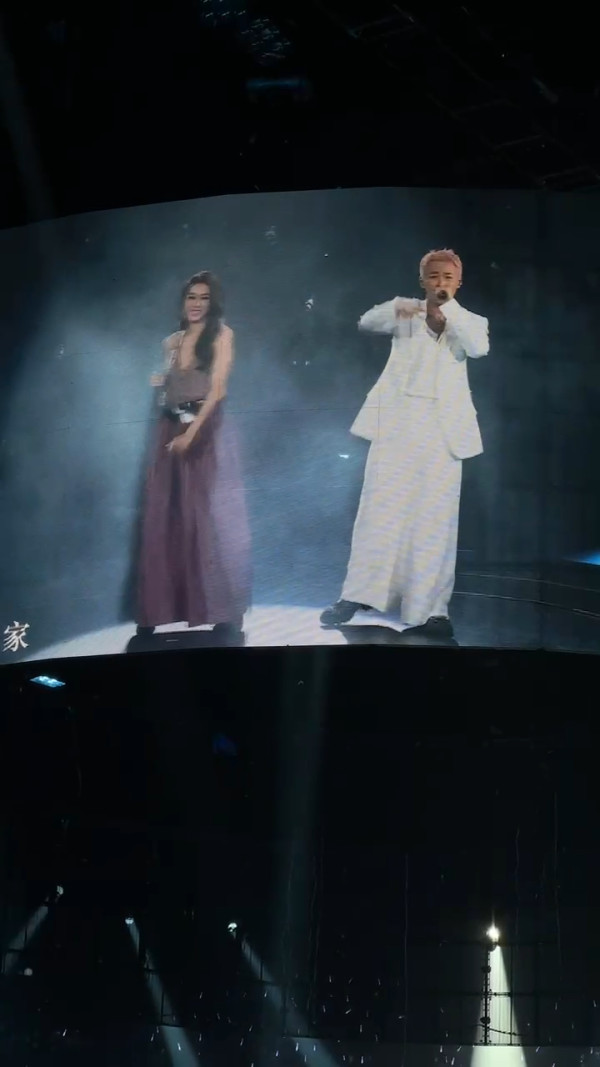 林峯紅館演唱會2025｜林峯鍾嘉欣世紀合體超震撼！第五場嘉賓「常在心」掀回憶殺