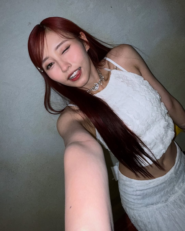 Ivy So蘇雅琳激罕晒三點式綁帶泳衣照 比堅尼側身晒身材曲線好有驚喜