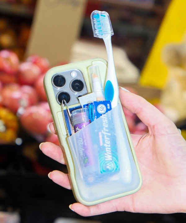 百寶袋手機殼彈性收納空間  伸縮自如容量驚人超實用！ 