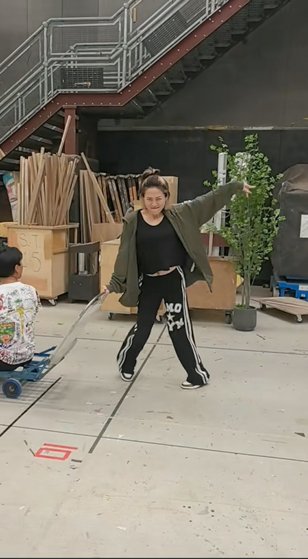 中年好聲音3｜李金凱後台遇意外幾乎後腦著地片段曝光 始作俑者笑笑口遭怒插玩大咗