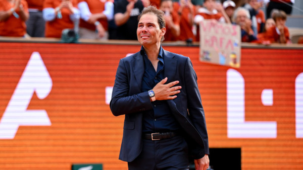 拿度退役重返成名地法網主場館  網球「四大天王」夢幻同框！揮淚告別球迷 