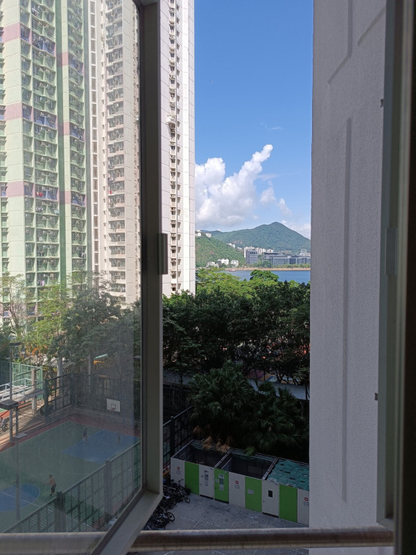 公屋寬敞戶首派即畢業，圖片來源︰Facebook@公屋討論區。
