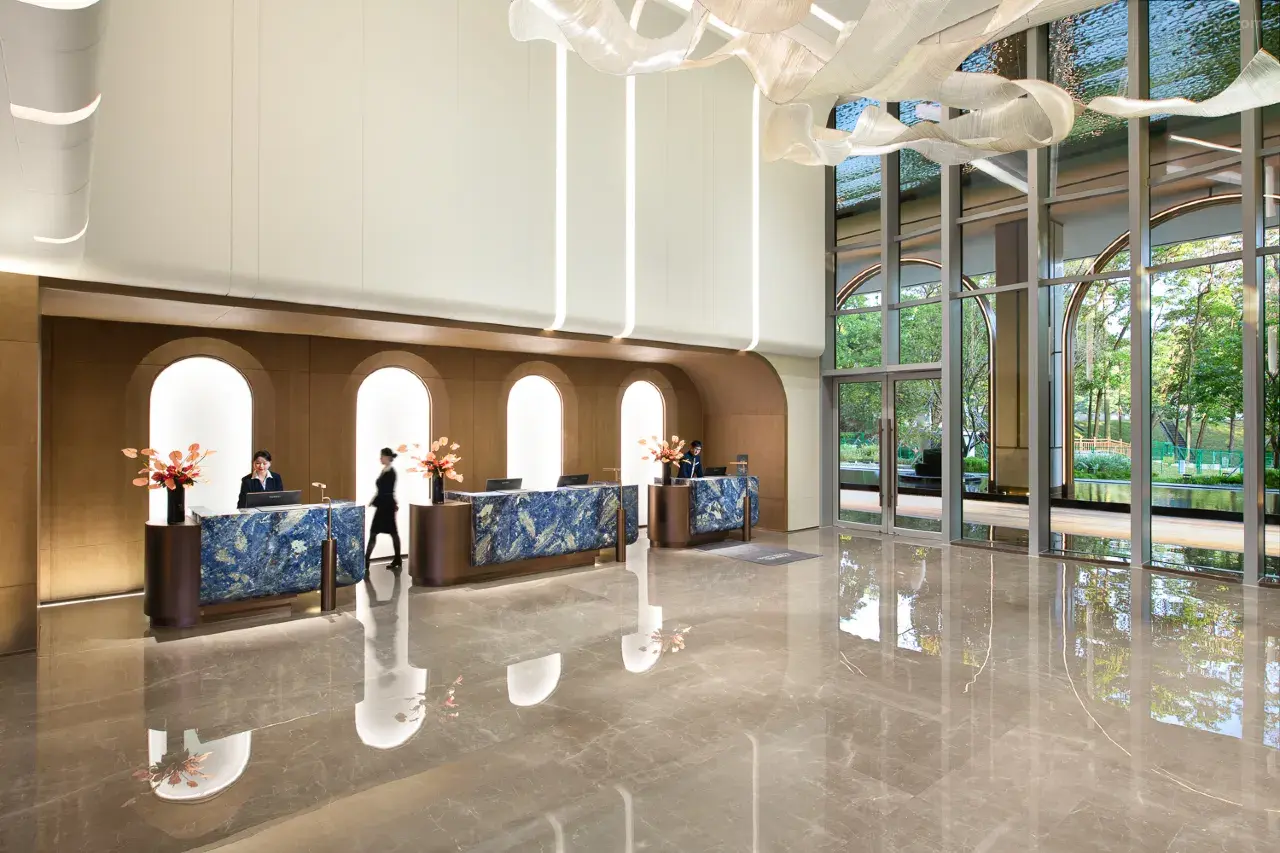 深圳北站酒店10間推介！人均9起！步行直達地鐵 Moxy/希爾頓歡朋/智選假日 