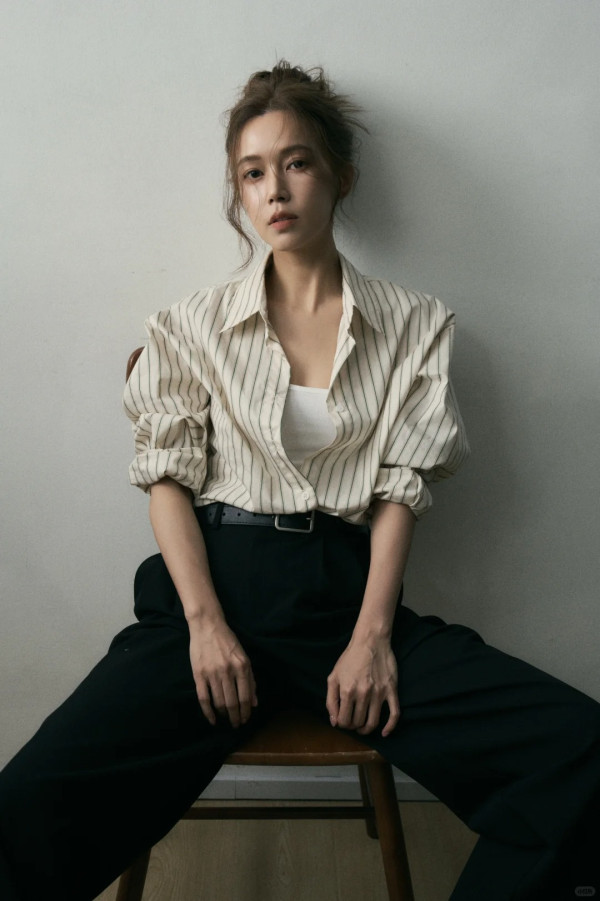 40歲傅嘉莉公開最真實素顏樣貌 中女膚況現形震驚網民：似18歲！
