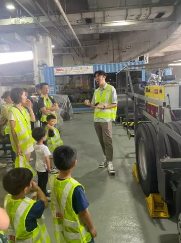 九巴車廠參觀150分鐘體驗洗巴士+古董巴士打卡暑假開放預約