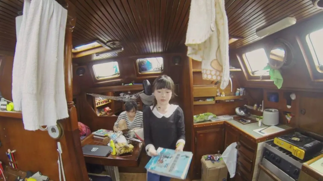 山東夫妻花光35萬身家帶8歲女兒休學航海 教育全憑自學！13年後受邀到美國工作 