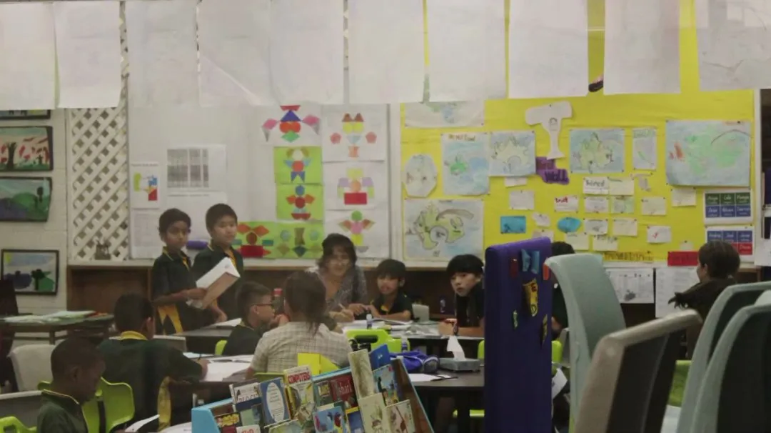 山東夫妻花光35萬身家帶8歲女兒休學航海 教育全憑自學！13年後受邀到美國工作 