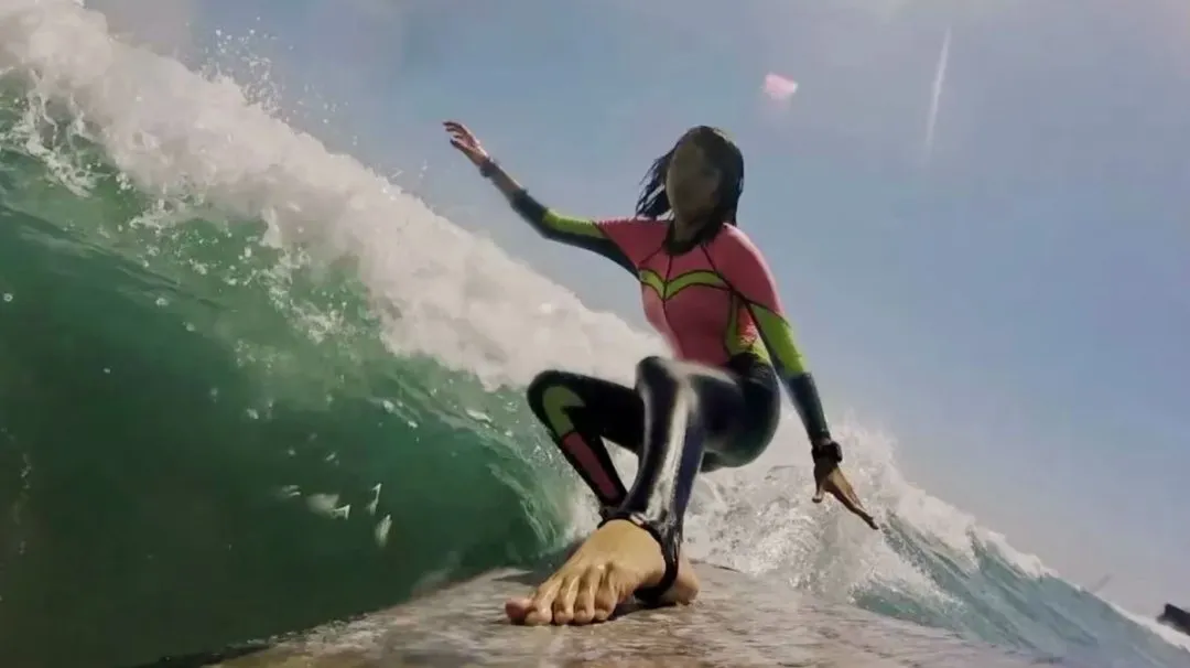 山東夫妻花光35萬身家帶8歲女兒休學航海 教育全憑自學！13年後受邀到美國工作 