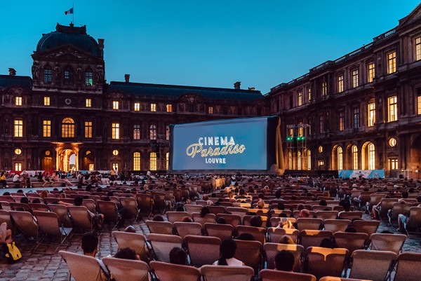 羅浮宮變身「天堂電影院」巴黎最浪漫限定免費盛事