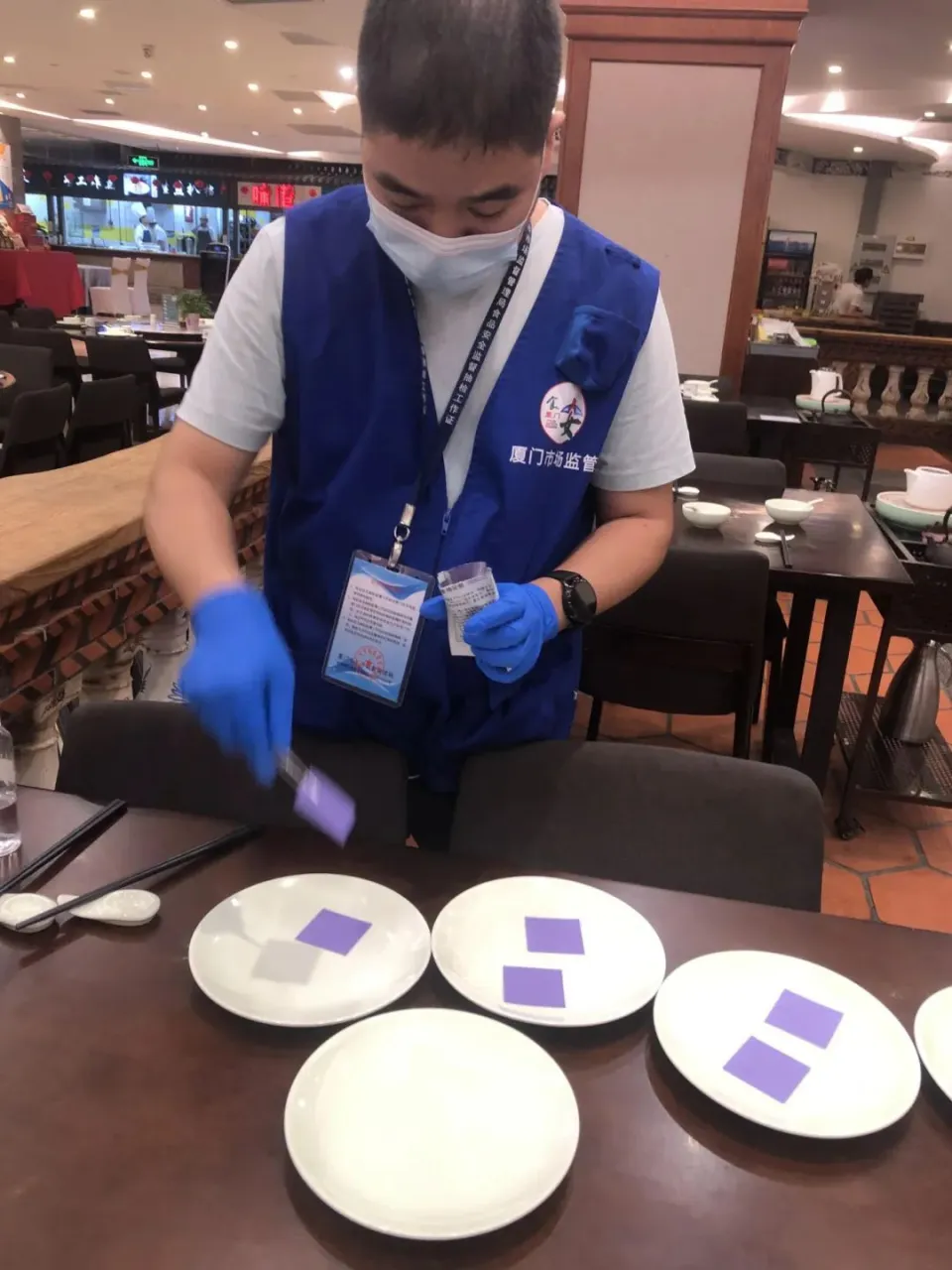 廣東人飲茶「滾水淥碗筷」內地教授說噁心爆罵戰 專家：殺菌效果有限除非滿足2條件