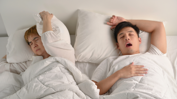 TikTok「封口睡眠」唔好信 專家踢爆睡眠偏方危險真相！這一人群隨時攞命