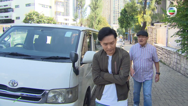 港男十年供樓血汗史，示意圖，圖片來源︰《愛．回家之開心速遞》劇照。