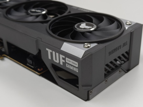 ASUS TUF Gaming RTX 5060 8GB OC 評測！新一代 1080p 電競高性價比之選！