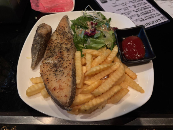 Neway$50龍蝦牛柳餐Threads爆紅！網民讚可轉型做西餐廳