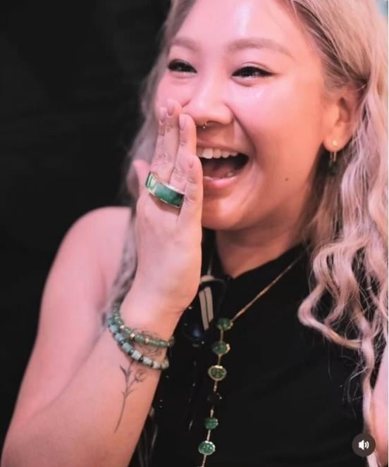 鄭欣宜慶祝38歲生日疑公開戀情！緋聞男友晒親密照兼曖昧宣言  多年好友關係非比尋常！