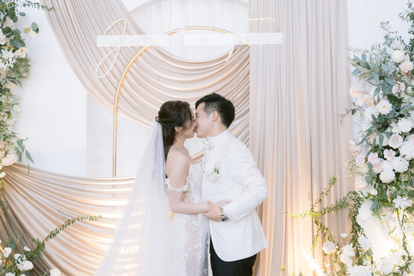 TVB新聞女神低調產子貼BB相報喜 榮升新手媽媽：「你自己挑了日子出生」