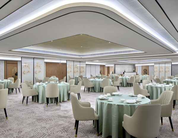 灣仔合和酒店中菜廳合和軒新式懷舊菜  北京烤鴨兩食／牛油果焗蟹／海鮮脆米撈飯