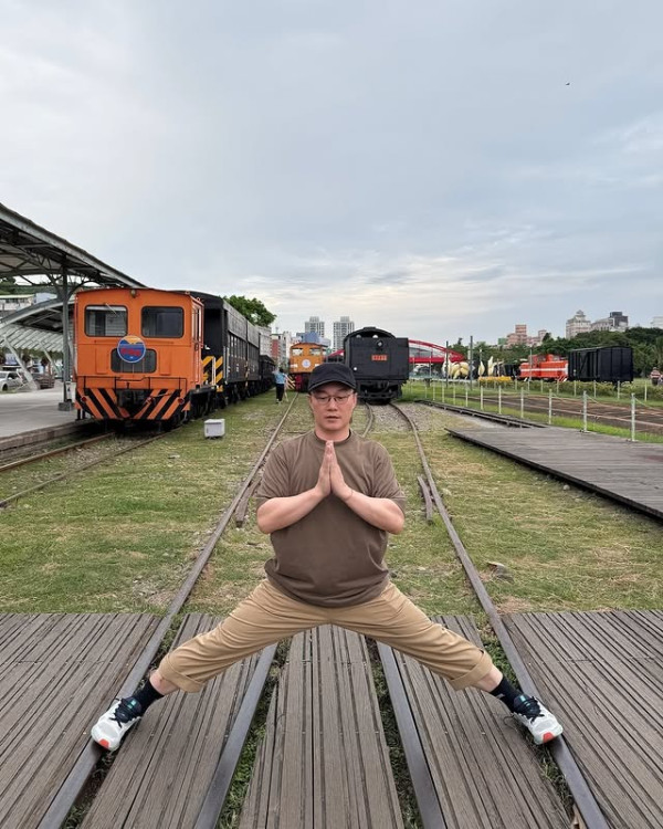 陳奕迅Eason遊高雄帶紅手搖飲品店！意外令一物成打卡景點 Google Maps都搵到 