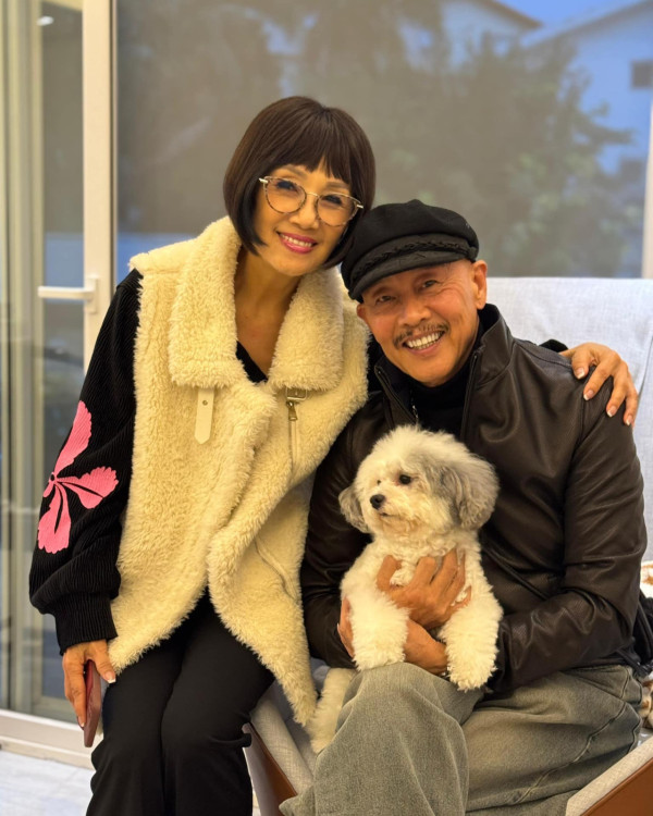 「隱形富婆」韓馬利豪宅大屋曝光！擺滿玉石古董珍藏字畫 真係「大姐書香世代」