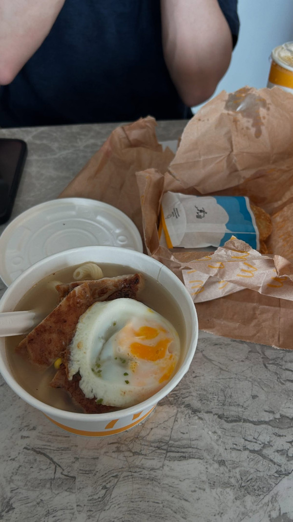 港男稱慳錢狂叫麥當勞外賣1個月！網民傻眼：有錢人先會咁食