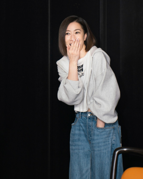 佘詩曼50歲生日前夕驚聞噩耗 忍痛發文：「我心情跌到落谷底」