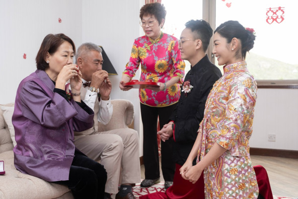 年度回顧｜盤點2025年13對結婚藝人！女神息影25年秘婚超意外、螢幕情侶閃婚報喜