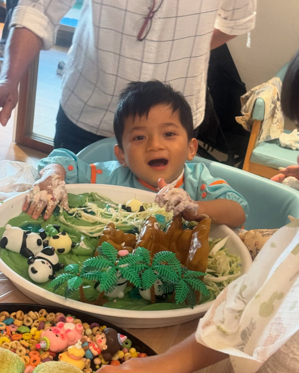 何雁詩鄭俊弘天使仔仔3歲生日情況再有好轉 近況曝光終於達成一心願好大感觸