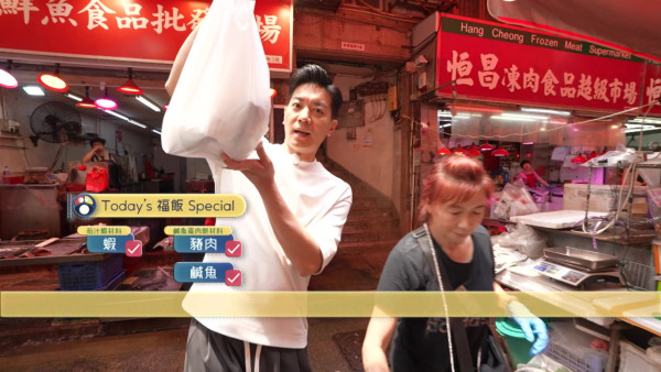 黎諾懿做兩餸飯店員展現驚人記憶力 親自下廚煮50份飯盒派贈有需要街坊 