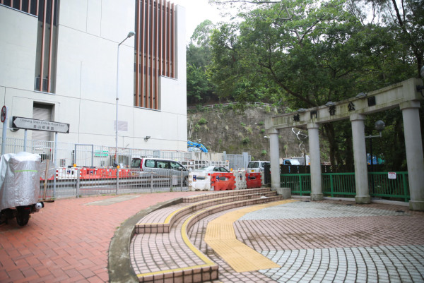 全港最差公屋係荃灣？市民激辯「不知幾方便」呢2條屋邨仲衰
