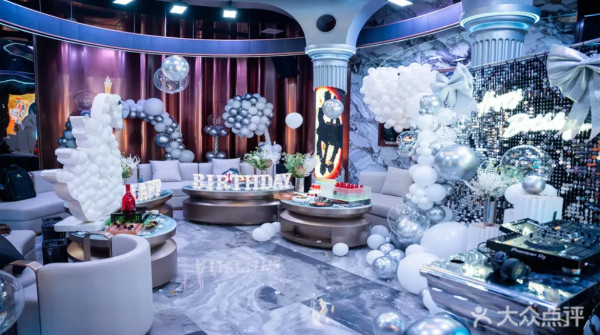 珠海KTV｜珠海8大唱K/打卡派對房推介！拱北口岸步行直達 人均唱足7小時！ 